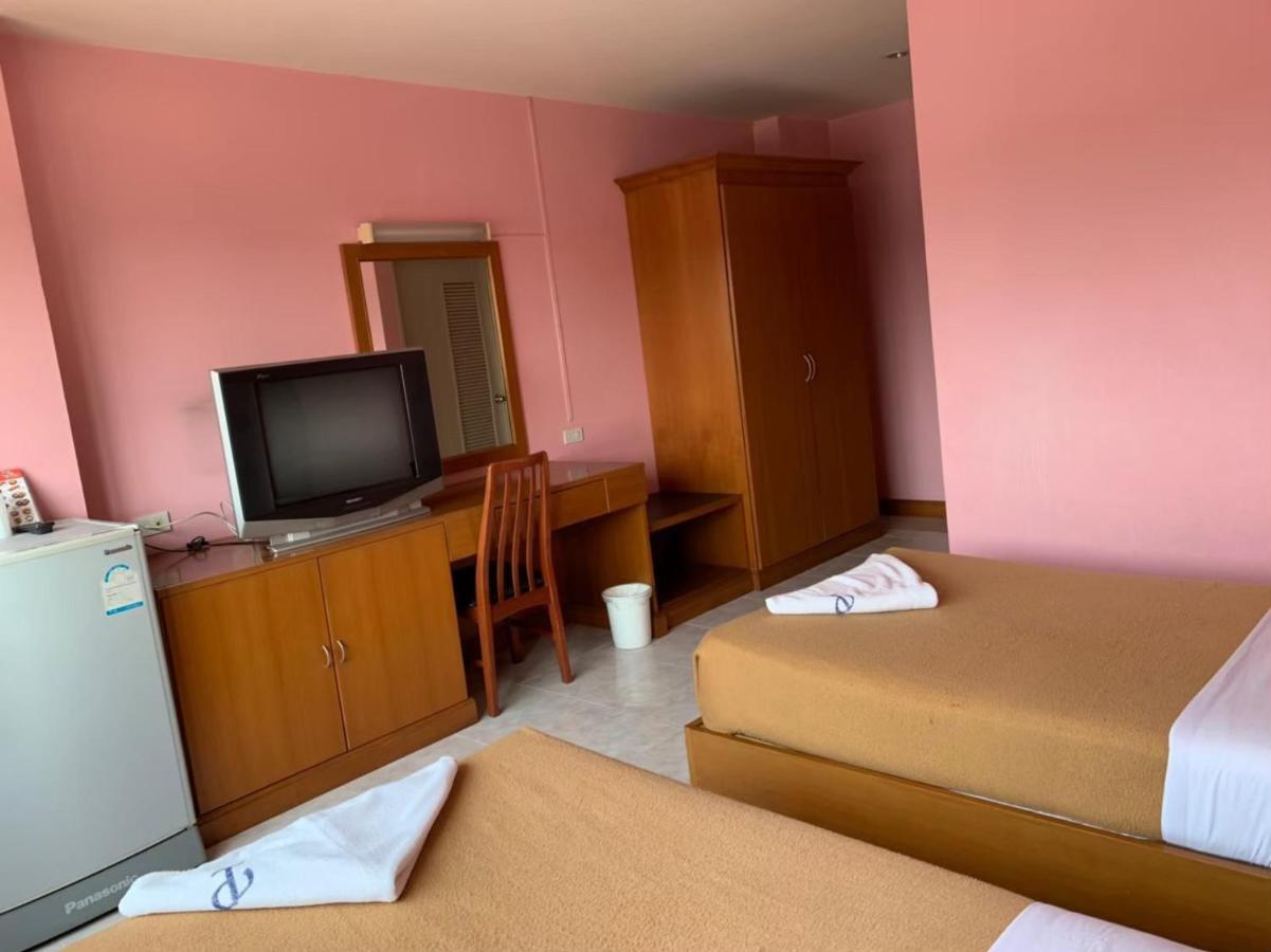 Pat Place Aparthotel Чиангмай Екстериор снимка